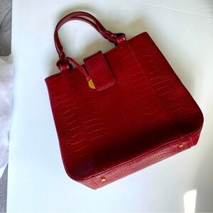 Medallion | Vintage Beautiful Burgundy Croc Embossed Leather Hand Bag Y2K